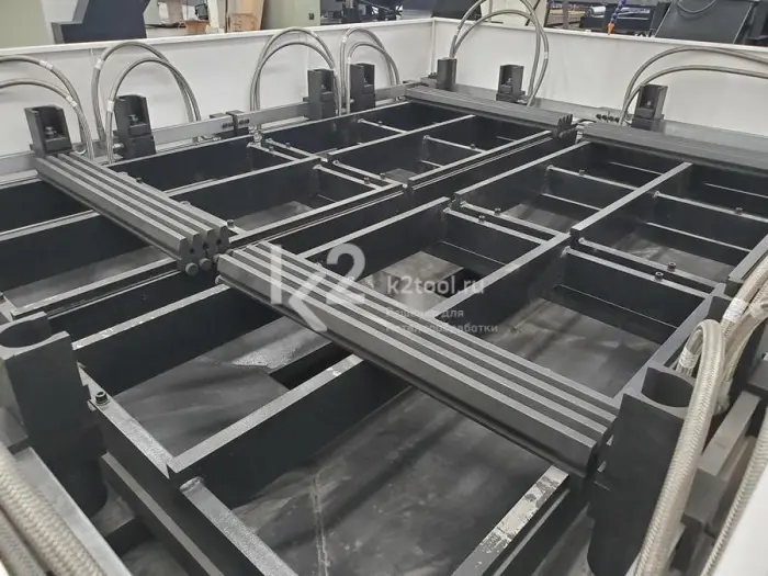 Рабочий стол портального сверлильного станка с ЧПУ Sunrise TPD3016